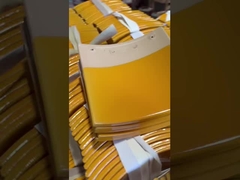 Azulejos antiguos de color amarillo vidriado para el diseño de tejados de templos chinos