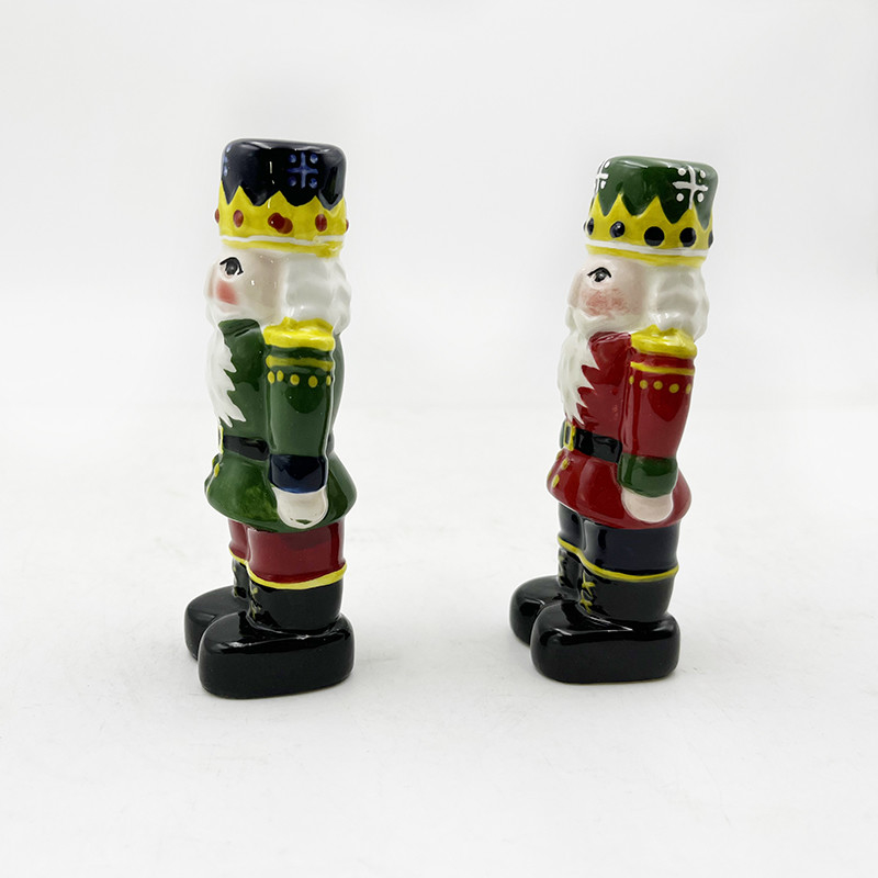Conjunto de sal y pimienta de Navidad Novedad Cerámica Santa Claus Conchas para decoraciones de cocina