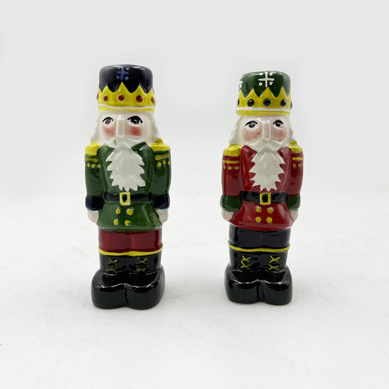 Conjunto de sal y pimienta de Navidad Novedad Cerámica Santa Claus Conchas para decoraciones de cocina