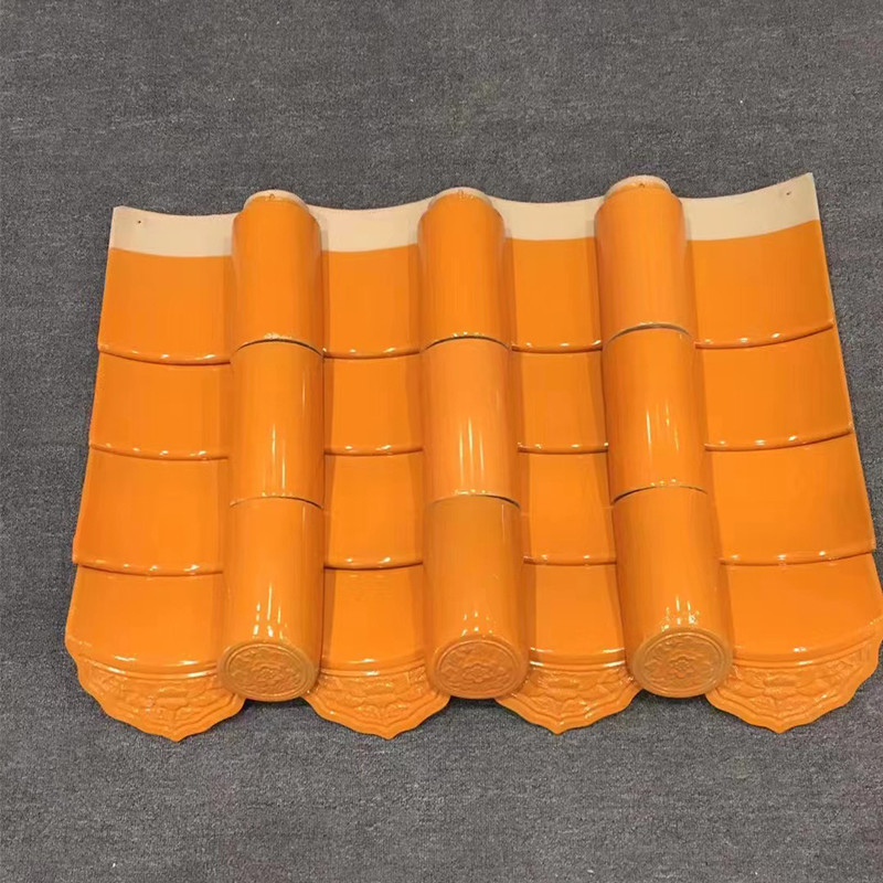 Los azulejos del techo vidriados de estilo tradicional chino cuerpo blanco en color amarillo para el proyecto de construcción