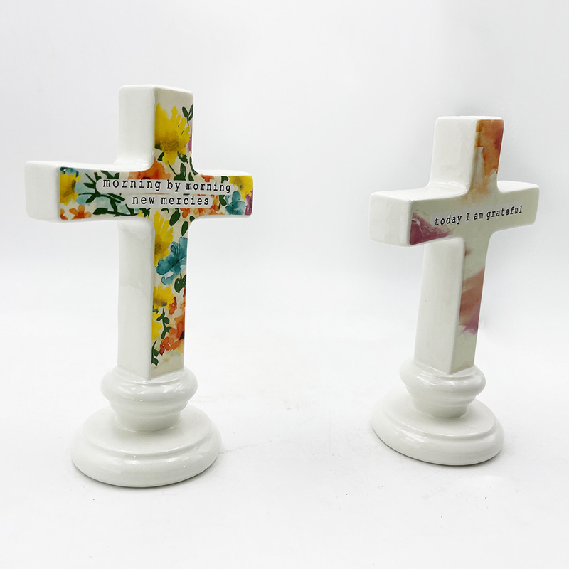 Materiales cerámicos sólidos Artesanías Escultura de pie para mesa Ornamento de altar Cruz con palabras