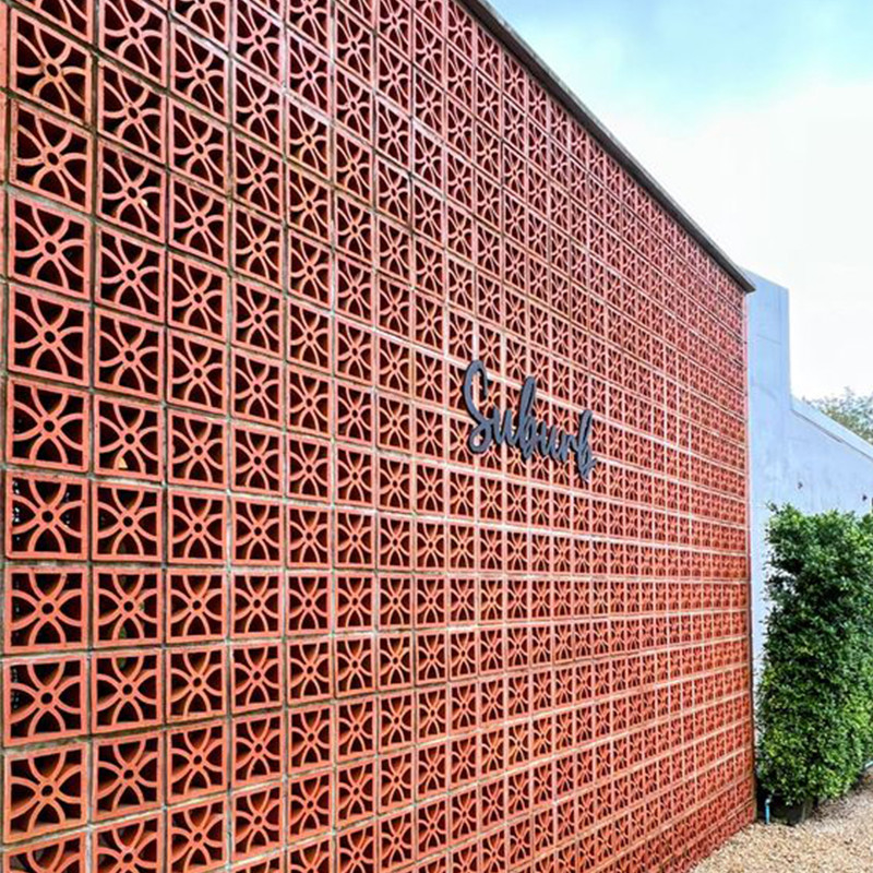 Artístico patio exterior último diseño de pared moderna arcilla hueca bloque de brisa bloque de fachada