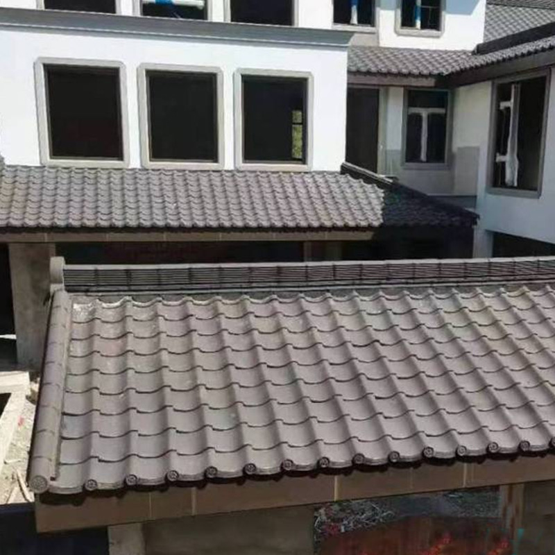 Los azulejos de techo de cerámica tradicional japonesa Material de arcilla artesanal de color marrón rojizo Ideal para templos y jardines