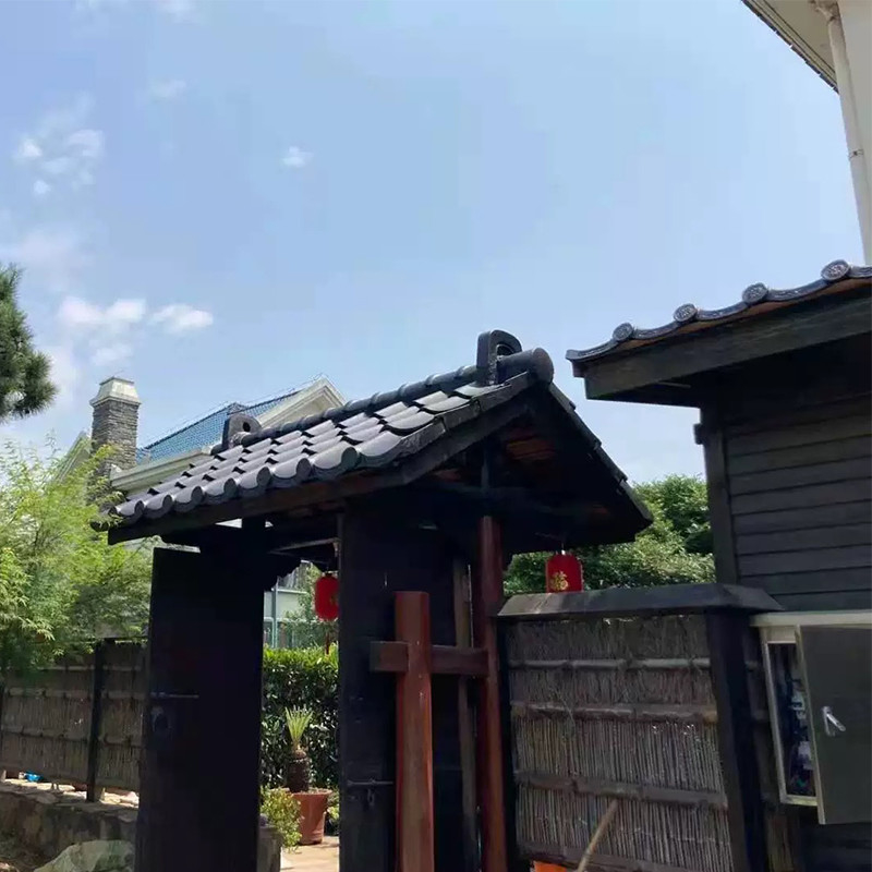 Tejas japonesas Nokisugi Piedra de pequeño tamaño Grises acristaladas para techos de cobertizo de jardín