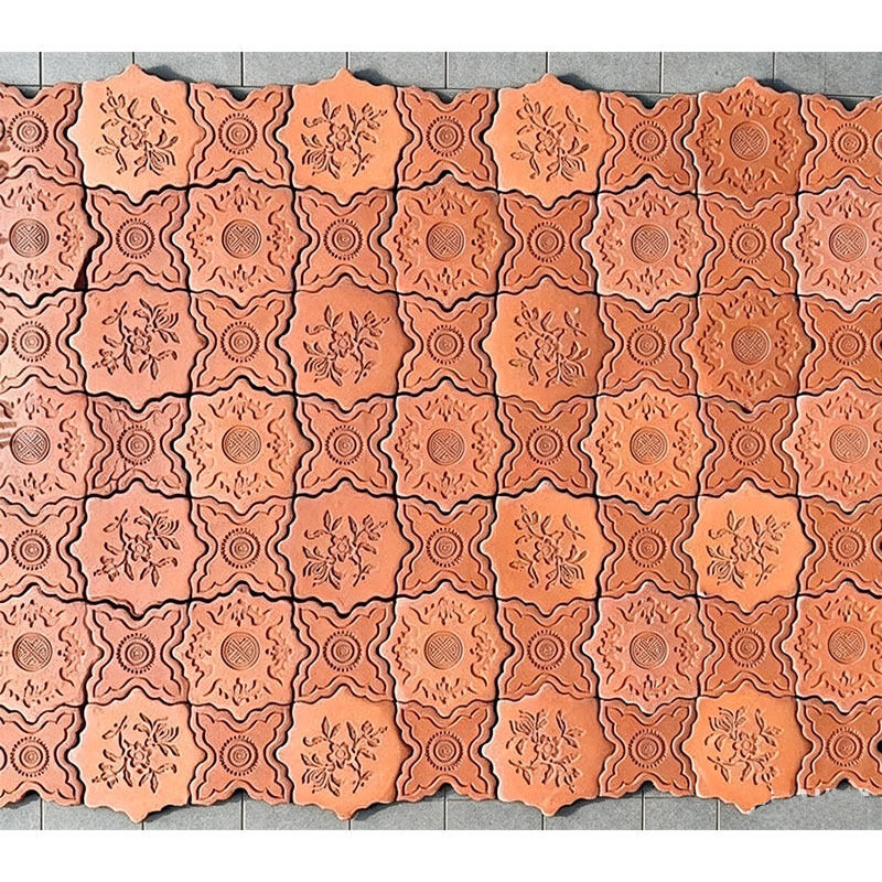 Patrón floral vintage Ladrillo rojo Flor Azulejos Escena cultural Ladrillos de arcilla decorativos Materiales de construcción
